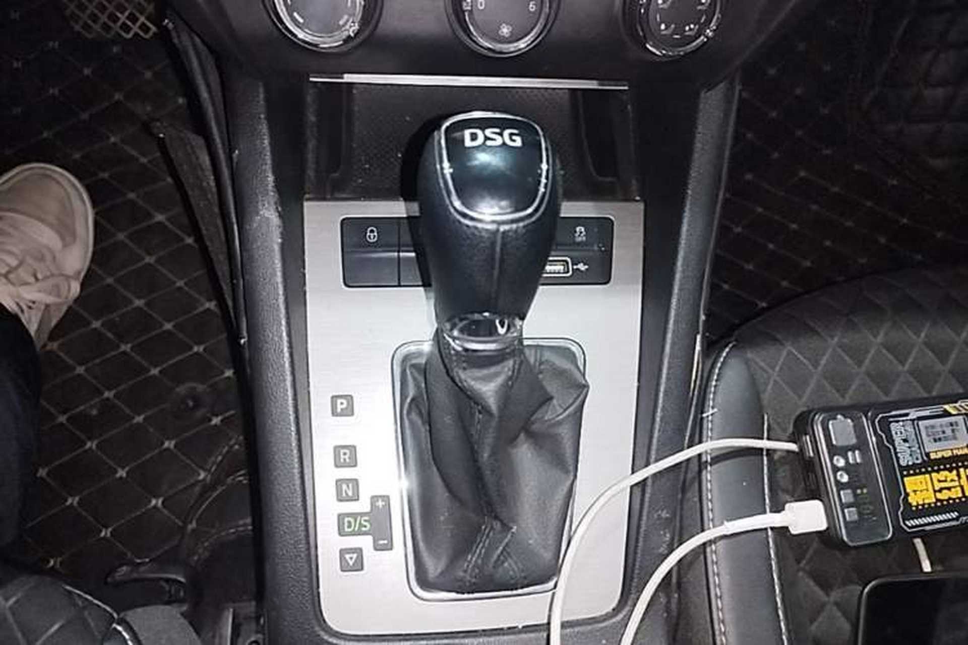 Used Skoda Octavia 2019 TSI230 DSG SmartDrive Luxury Edition China VI Gear Lever