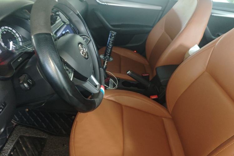Used Skoda Octavia 2019 1.5L Manual SmartDrive Comfort Edition China VI Standard Left Front Seat