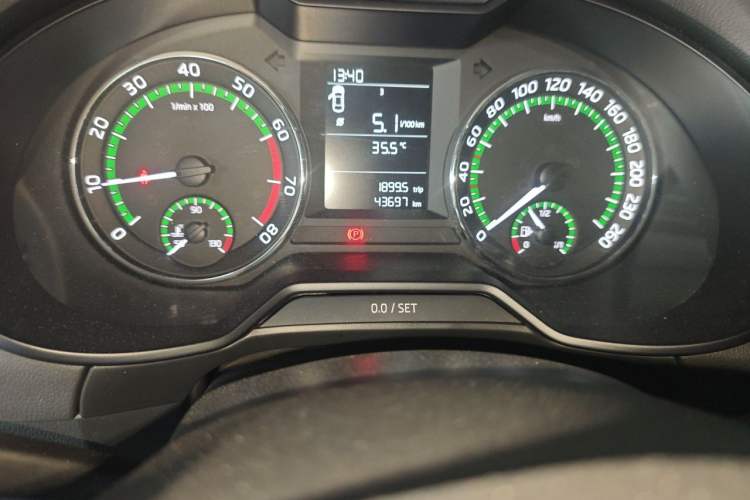 Used Skoda Octavia 2019 1.5L Manual SmartDrive Comfort Edition China VI Standard Odometer Close Up