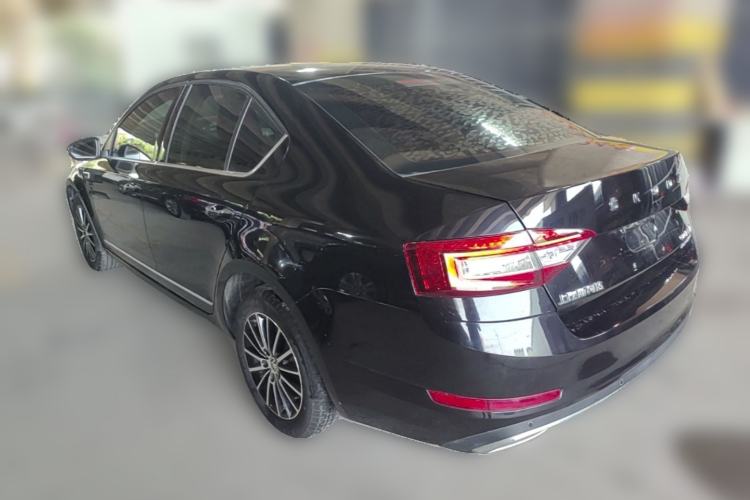 Used Skoda Octavia 2019 TSI230 DSG SmartDrive Luxury Edition China VI Rear Left 45 Deg