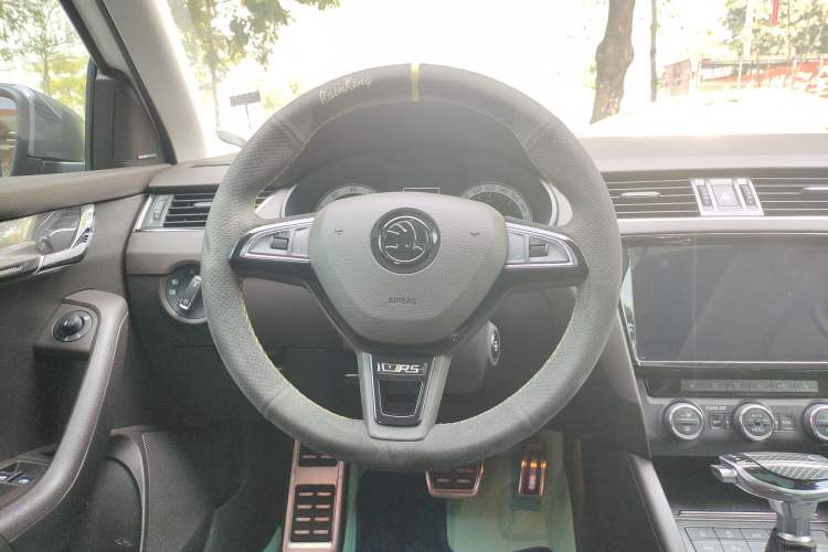 Used Skoda Octavia 2019 TSI280 DSG Flagship Wagon China VI Standard Steering Wheel