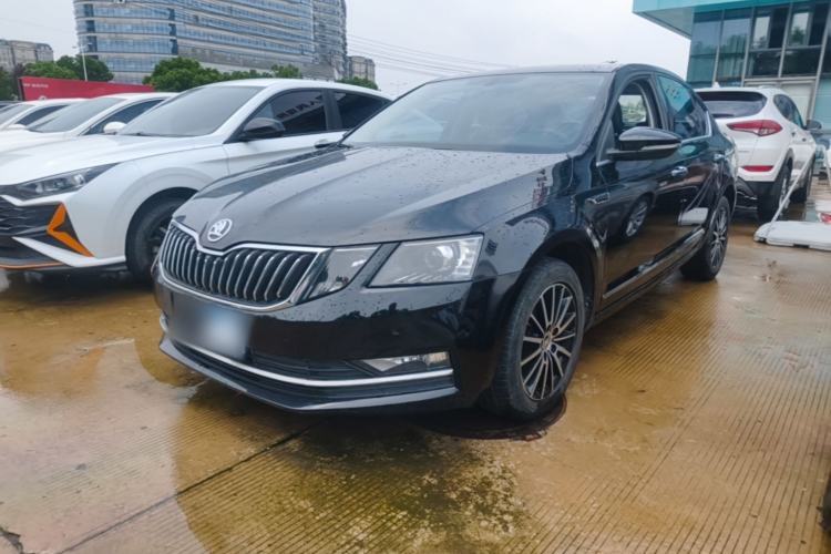 Ojetý Skoda Octavia 2019 TSI230 DSG SmartDrive Luxury Edition China VI Guazi used car, China used car export, Used car for sale, Used  cars, Cheapest cars for sale