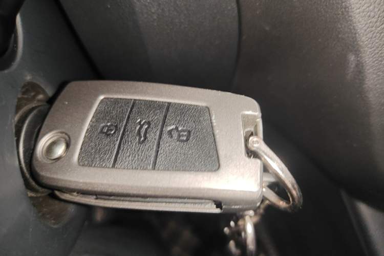 Used Skoda Octavia 2019 1.5L Automatic SmartDrive Comfort Edition China VI Standard Vehicle Key