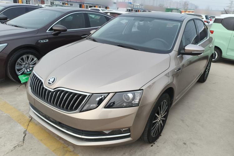 Used Skoda Octavia 2019 TSI230 DSG Luxury Edition Guazi used car, China used car export, Used car for sale, Used  cars, Cheapest cars for sale