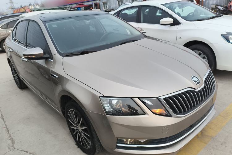 Used Skoda Octavia 2019 TSI230 DSG Luxury Edition Exterior 1