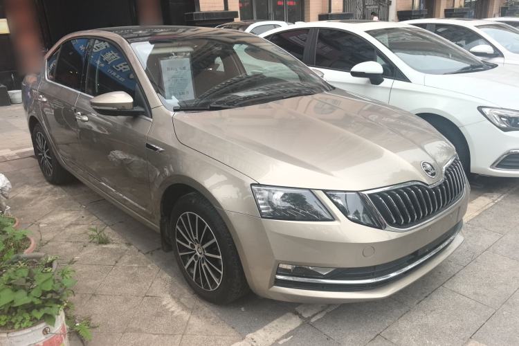 Used Skoda Octavia 2019 1.5L Automatic Smart Drive Luxury Edition China V Standard Exterior 3