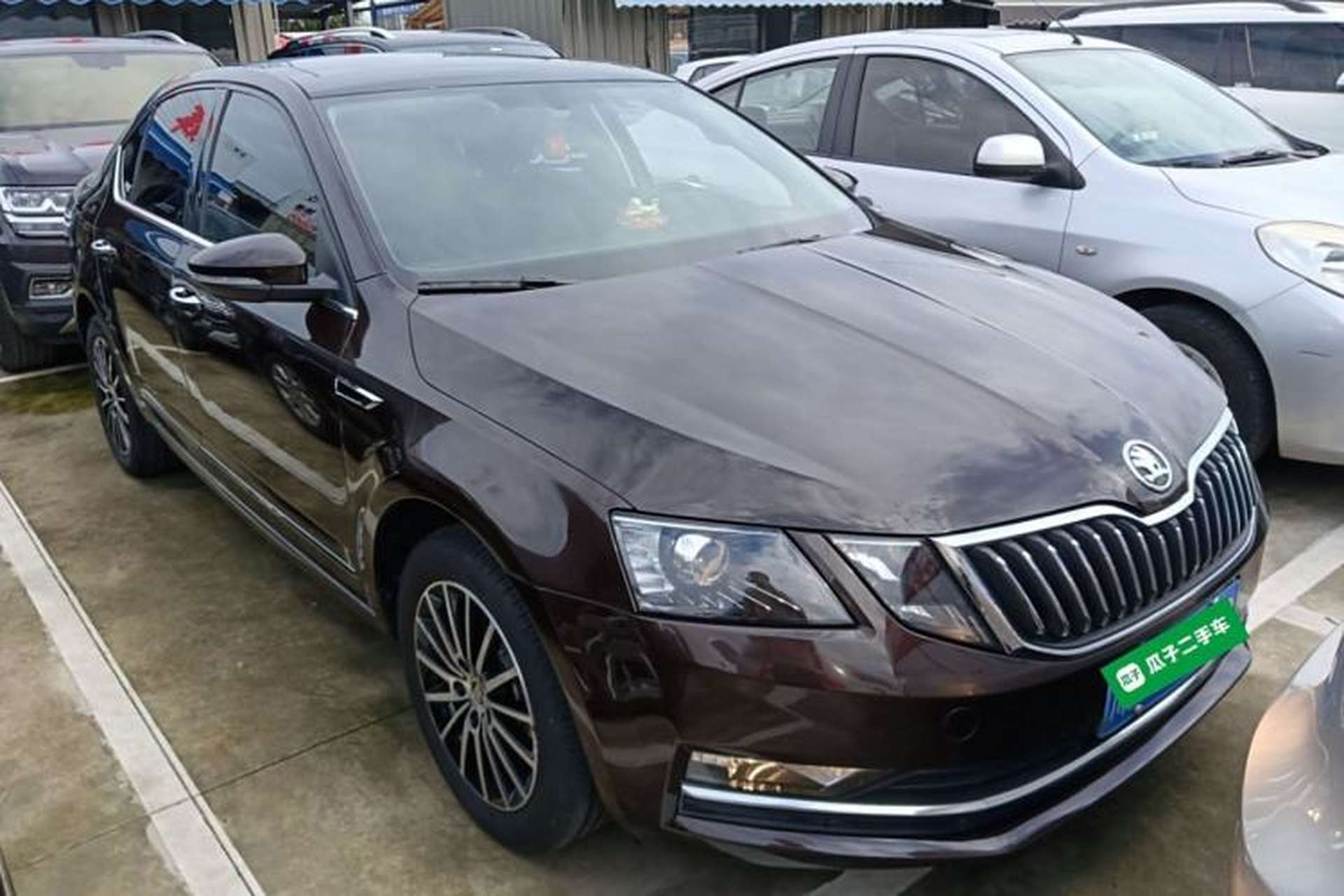 Used Skoda Octavia 2019 TSI230 DSG SmartDrive Luxury Edition China VI Front Right 45 Deg
