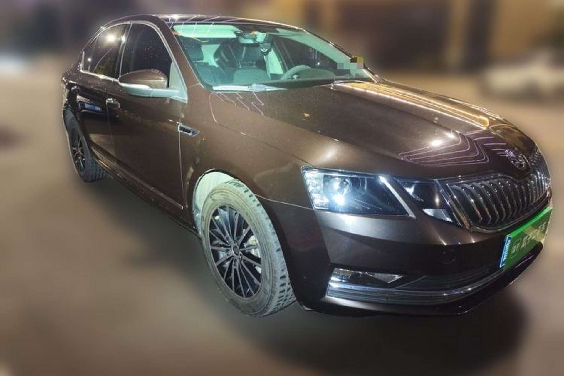 Used Skoda Octavia 2019 TSI230 DSG Luxury Edition Front Right 45 Deg