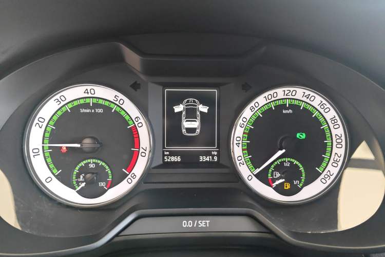 Used Skoda Octavia 2019 1.5L Automatic Smart Drive Luxury Edition China V Standard Instrument Cluster