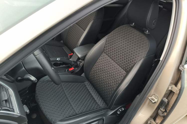 Used Skoda Octavia 2019 TSI230 DSG Luxury Edition Left Front Seat
