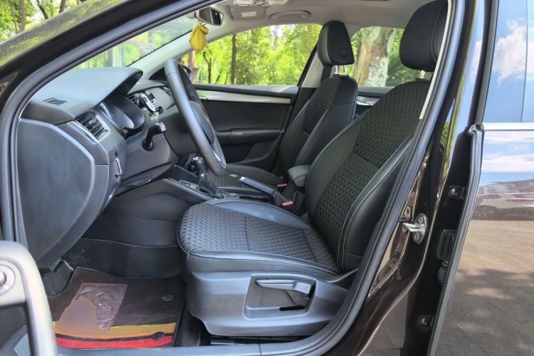 Used Skoda Octavia 2019 TSI280 DSG SmartDrive Luxury Edition China V Standard Left Front Seat