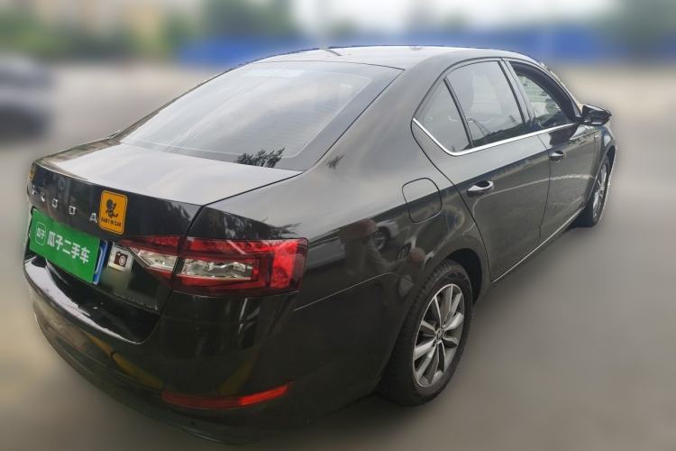 Used Skoda Octavia 2019 1.5L Automatic SmartDrive Comfort Edition China VI Standard Rear Right 45 Deg