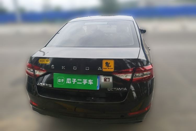 Used Skoda Octavia 2019 1.5L Automatic SmartDrive Comfort Edition China VI Standard Rear