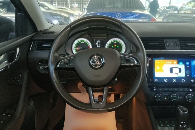 Used Skoda Octavia 2019 TSI280 DSG Flagship Wagon China VI Standard Steering Wheel