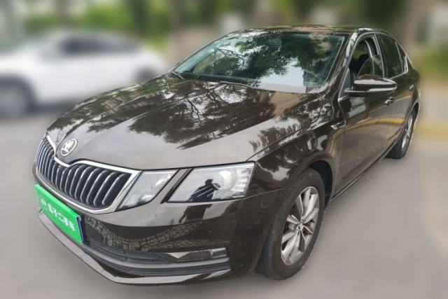 Used Skoda Octavia 2019 1.5L Automatic SmartDrive Comfort Edition China VI Standard