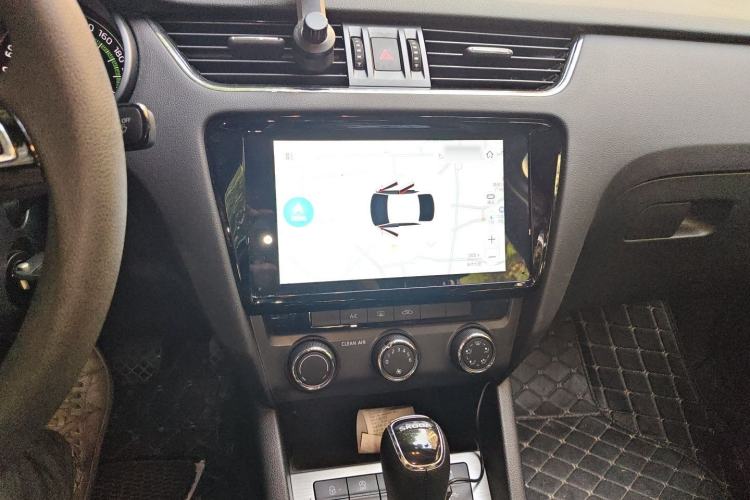Used Skoda Octavia 2019 1.5L Automatic SmartDrive Comfort Edition China V Standard Audio And AC Panel