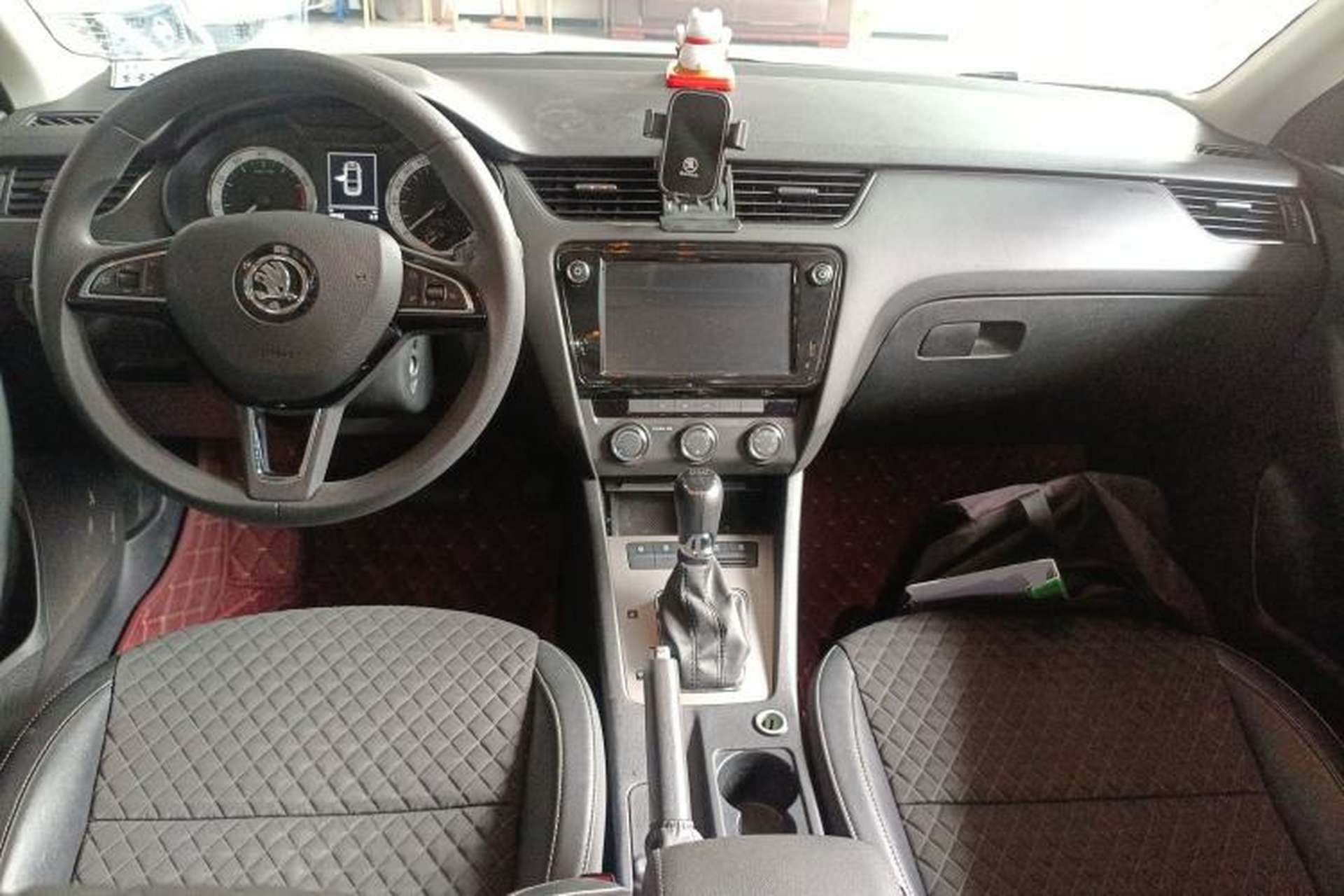Used Skoda Octavia 2019 TSI230 DSG Luxury Edition Center Console