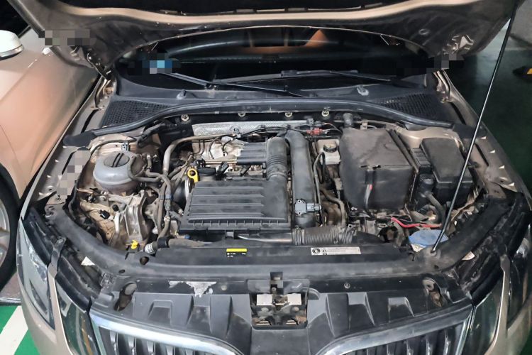 Used Skoda Octavia 2019 TSI230 DSG Luxury Edition Engine Bay
