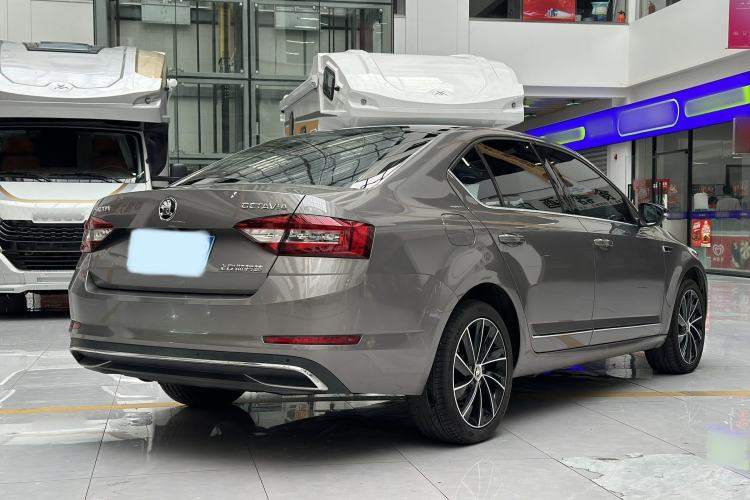 Used Skoda Octavia 2019 TSI280 DSG Luxury Edition Exterior 4