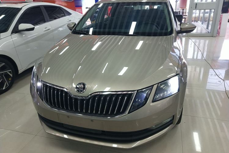 Used Skoda Octavia 2019 TSI230 DSG Comfort Edition Front
