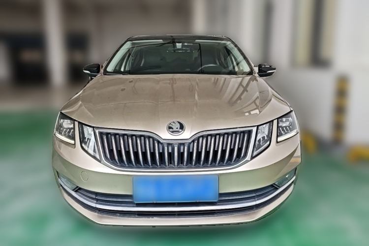 Used Skoda Octavia 2019 TSI280 DSG SmartDrive Luxury Edition China VI Front