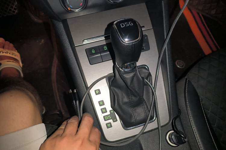 Used Skoda Octavia 2019 TSI230 DSG Luxury Edition Gear Lever