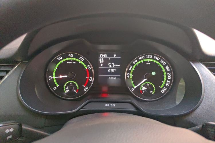 Used Skoda Octavia 2019 1.5L Automatic SmartDrive Comfort Edition China V Standard Instrument Cluster