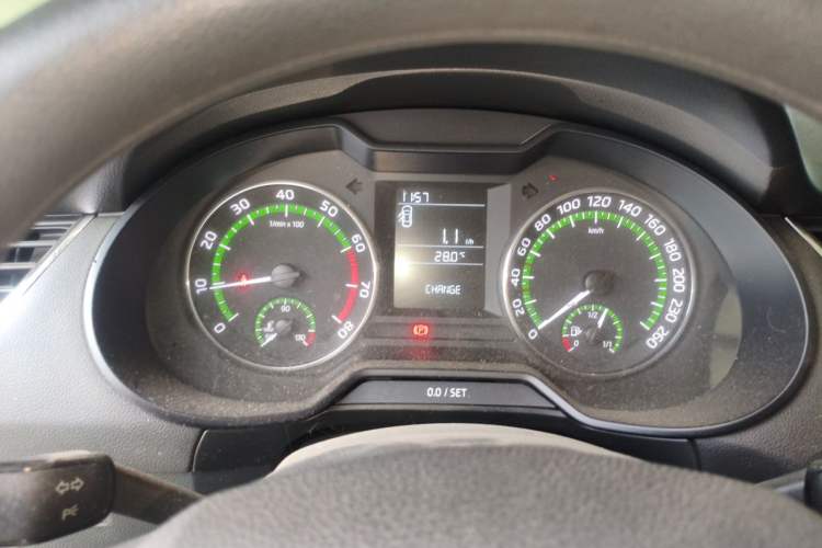 Used Skoda Octavia 2019 1.5L Manual SmartDrive Comfort Edition China VI Standard Instrument Cluster