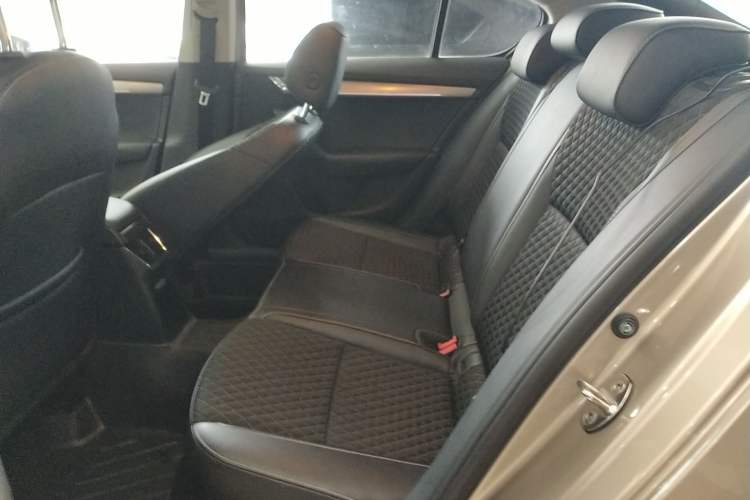 Used Skoda Octavia 2019 1.5L Automatic Luxury Edition Left Rear Seat
