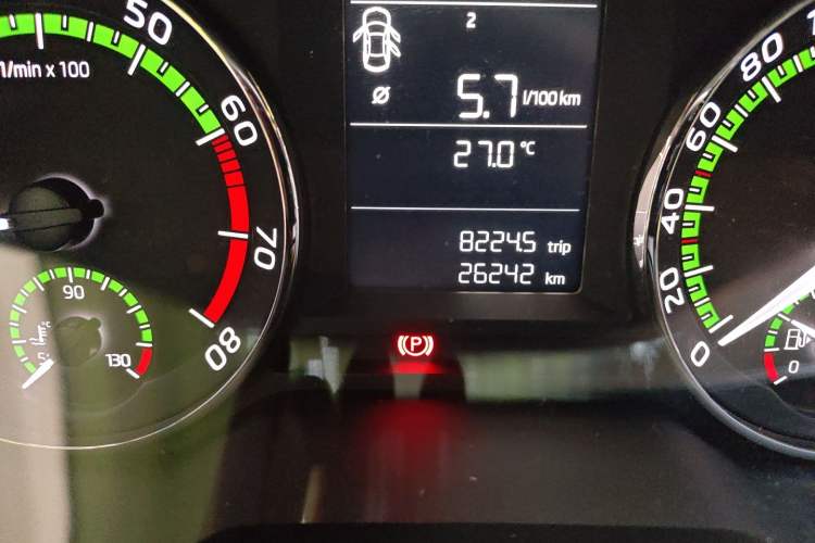 Used Skoda Octavia 2019 1.5L Automatic SmartDrive Comfort Edition China V Standard Odometer Close Up