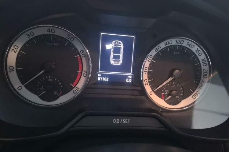 Used Skoda Octavia 2019 TSI230 DSG Luxury Edition Odometer Close Up