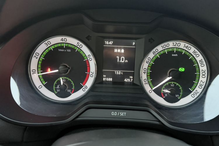 Used Skoda Octavia 2019 1.5L Automatic Luxury Edition Odometer Close Up