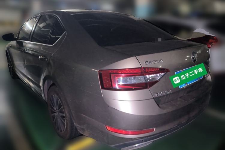 Used Skoda Octavia 2019 TSI230 DSG Luxury Edition Rear Left 45 Deg