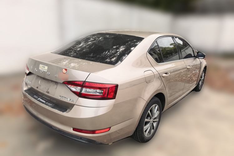 Used Skoda Octavia 2019 1.5L Automatic SmartDrive Comfort Edition China VI Standard Rear Right 45 Deg