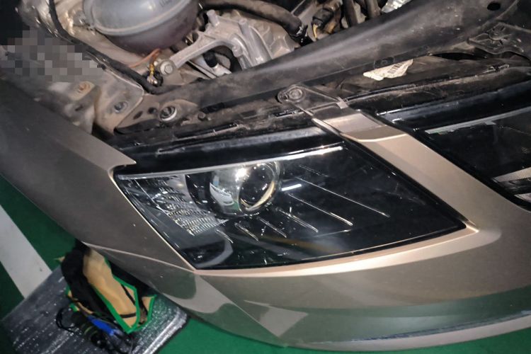 Used Skoda Octavia 2019 TSI230 DSG Luxury Edition Right Front Headlight