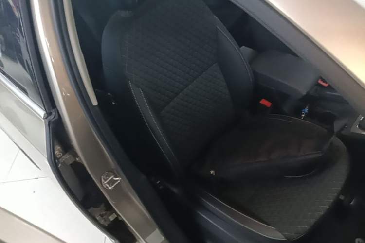 Used Skoda Octavia 2019 TSI280 DSG SmartDrive Luxury Edition China VI Right Front Seat