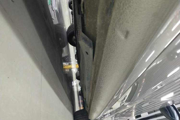 Used Skoda Octavia 2019 TSI230 DSG Comfort Edition Right Side Sill