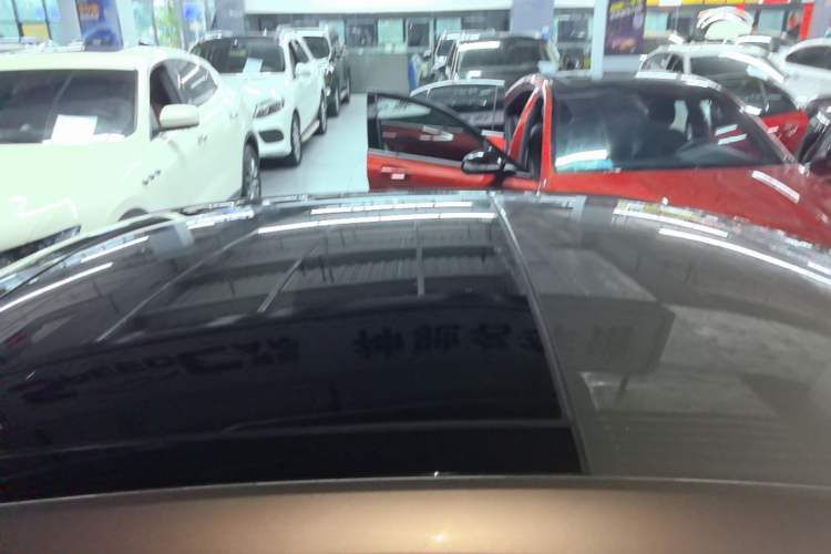 Used Skoda Octavia 2019 1.5L Automatic Smart Drive Luxury Edition China VI Standard Roof