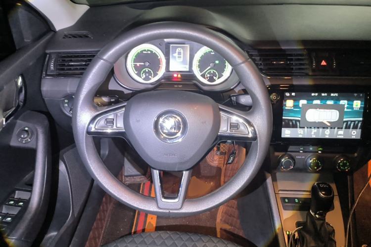 Used Skoda Octavia 2019 TSI230 DSG Luxury Edition Steering Wheel