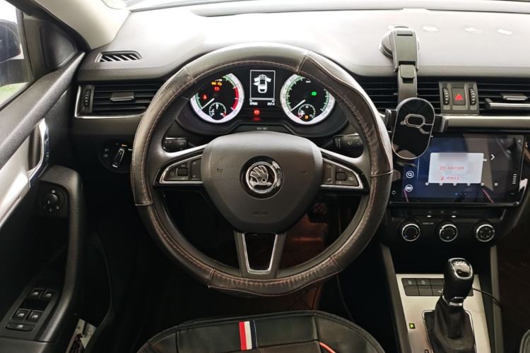 Used Skoda Octavia 2019 TSI280 DSG SmartDrive Luxury Edition China VI Steering Wheel