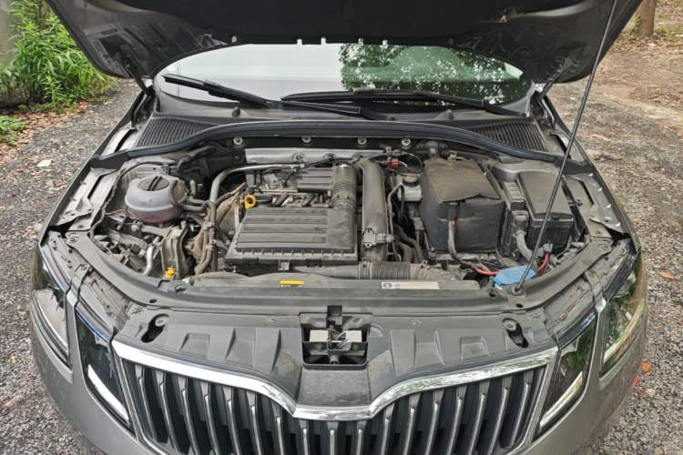 Used Skoda Octavia 2019 TSI280 DSG Luxury Edition Engine Bay