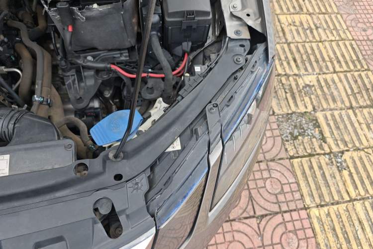 Used Skoda Octavia 2019 TSI230 DSG Luxury Edition Engine Bay Left