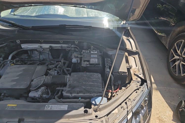 Used Skoda Octavia 2019 1.5L Automatic Smart Drive Luxury Edition China VI Standard Engine Bay Left
