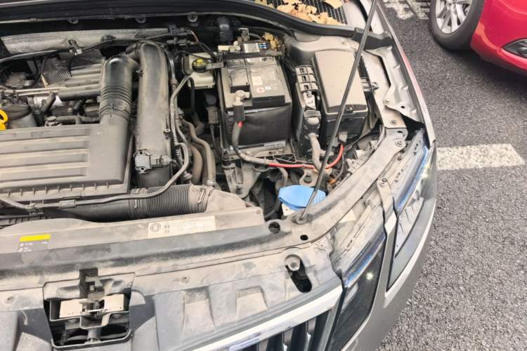 Used Skoda Octavia 2019 TSI230 DSG SmartDrive Luxury Edition China VI Engine Bay Left