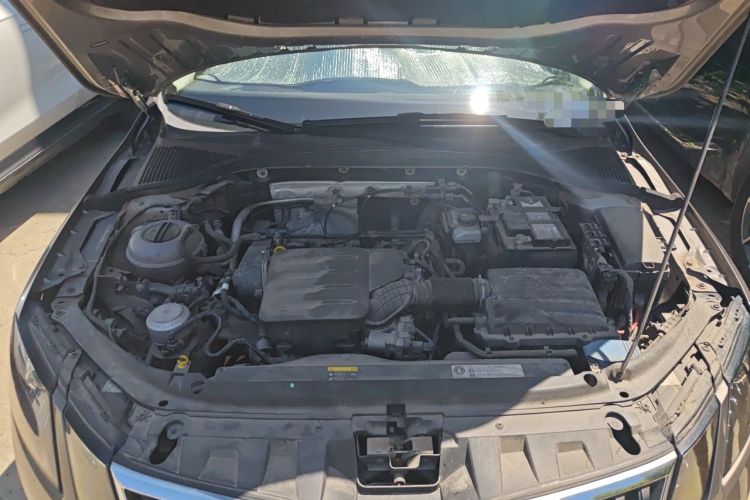 Used Skoda Octavia 2019 1.5L Automatic Smart Drive Luxury Edition China VI Standard Engine Bay