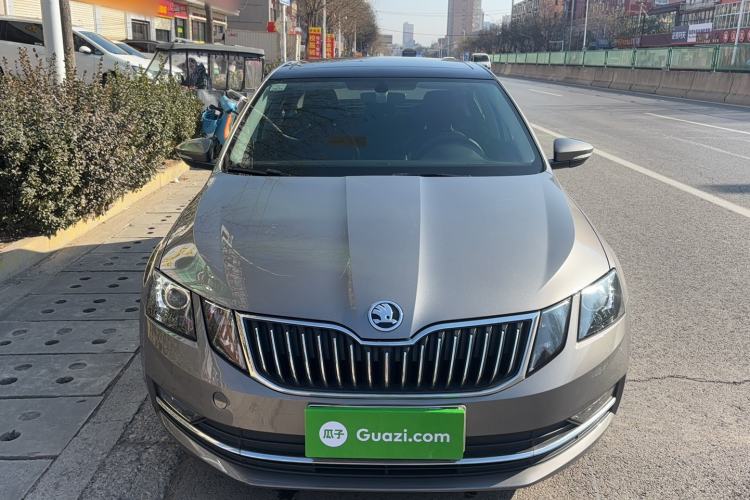 Used Skoda Octavia 2019 TSI230 DSG Luxury Edition Exterior 1