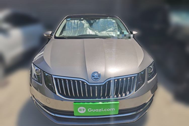 Used Skoda Octavia 2019 1.5L Automatic Smart Drive Luxury Edition China VI Standard Front