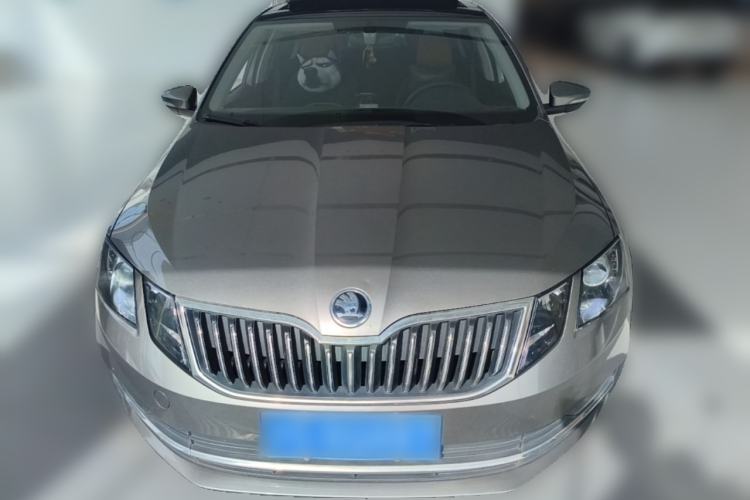 Used Skoda Octavia 2019 1.5L Automatic Smart Drive Luxury Edition China VI Standard Front