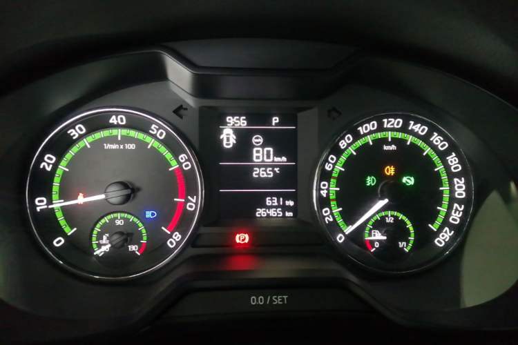 Used Skoda Octavia 2019 1.5L Automatic SmartDrive Comfort Edition China VI Standard Instrument Cluster