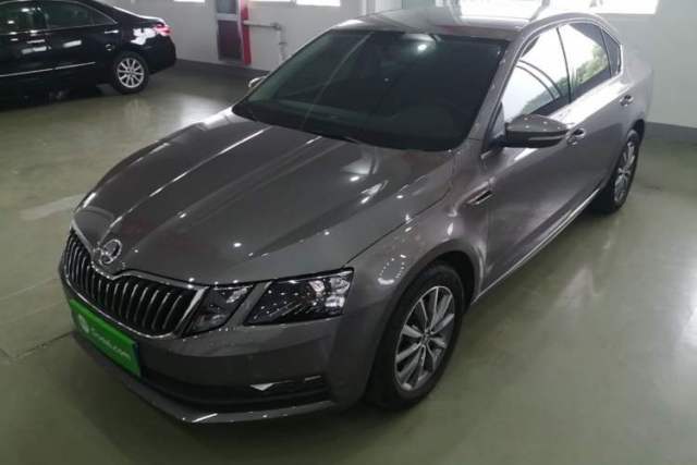 Used Skoda Octavia 2019 1.5L Automatic SmartDrive Comfort Edition China VI Standard